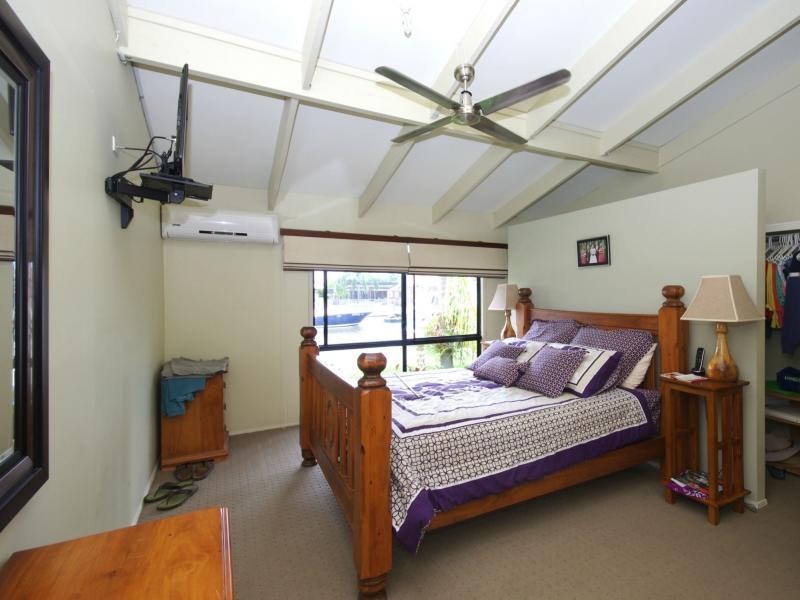 Paradise Point QLD 4216
