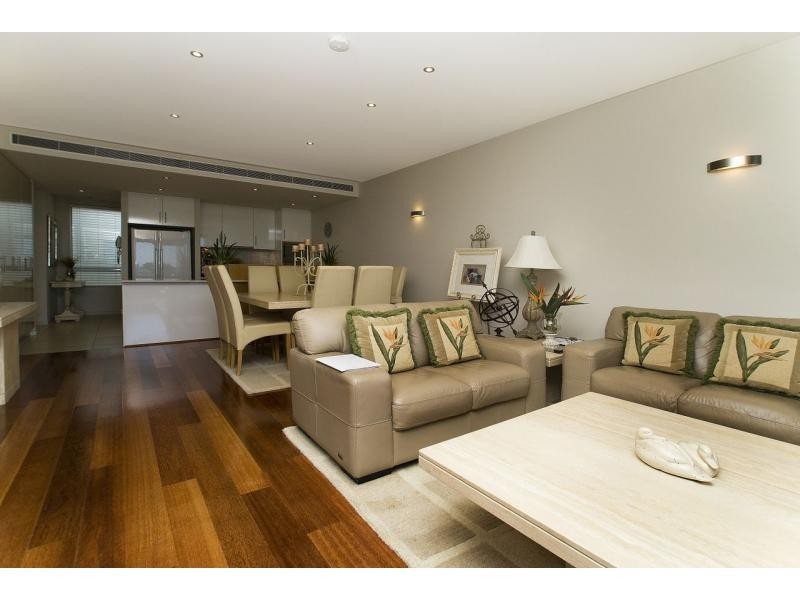 Robina QLD 4226