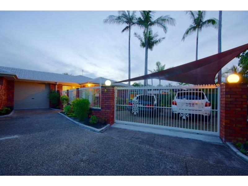 Paradise Point QLD 4216