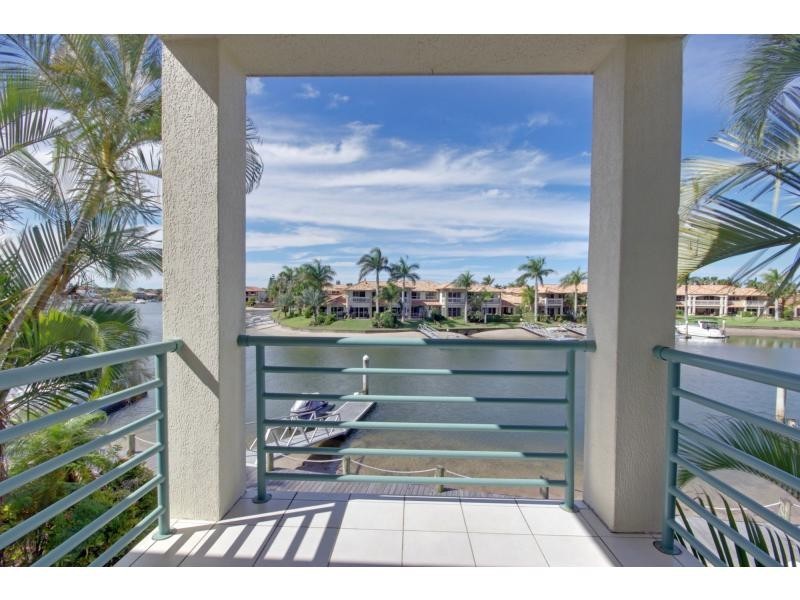 29/3 Lee Road, Runaway Bay QLD 4216