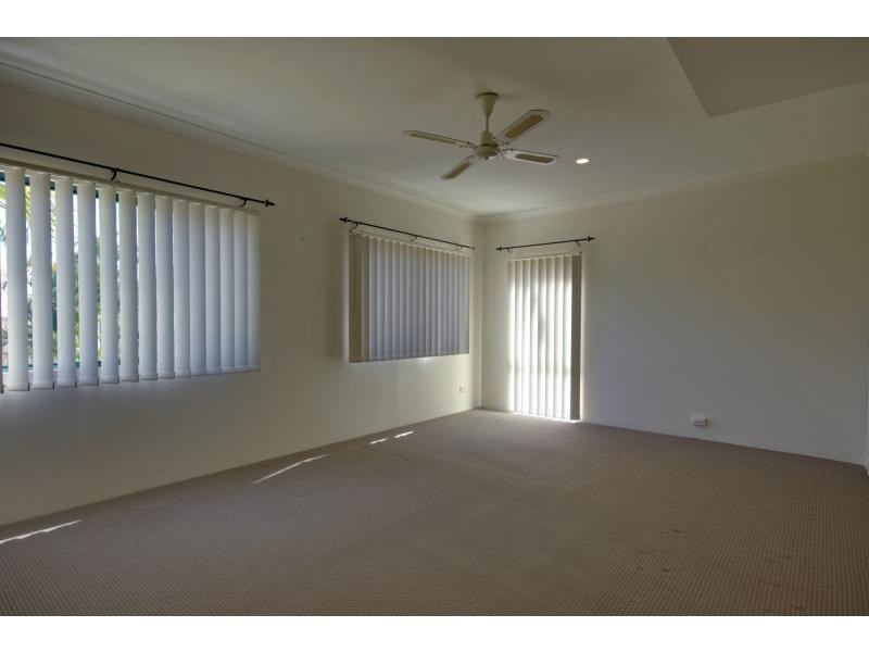 29/3 Lee Road, Runaway Bay QLD 4216