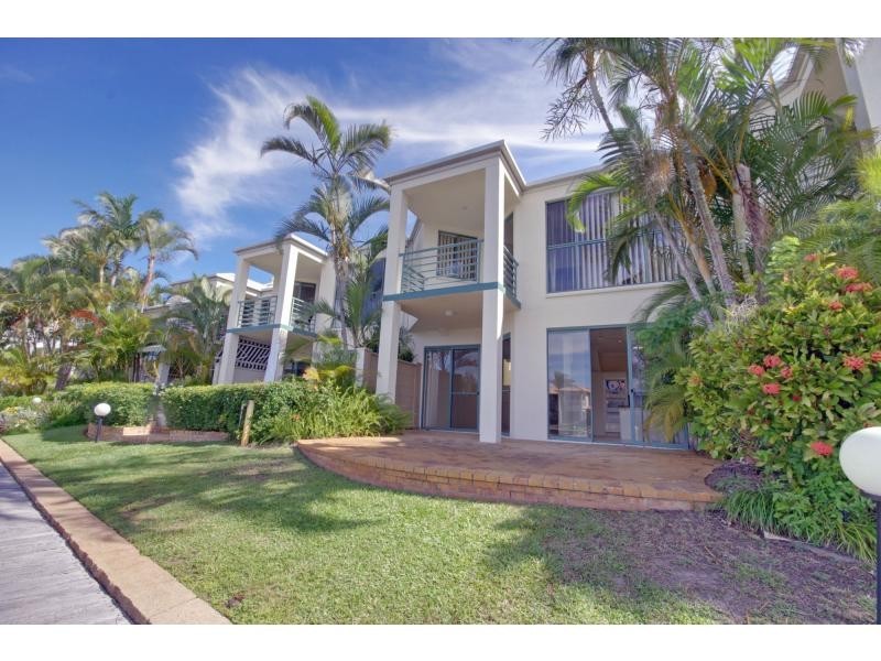 29/3 Lee Road, Runaway Bay QLD 4216