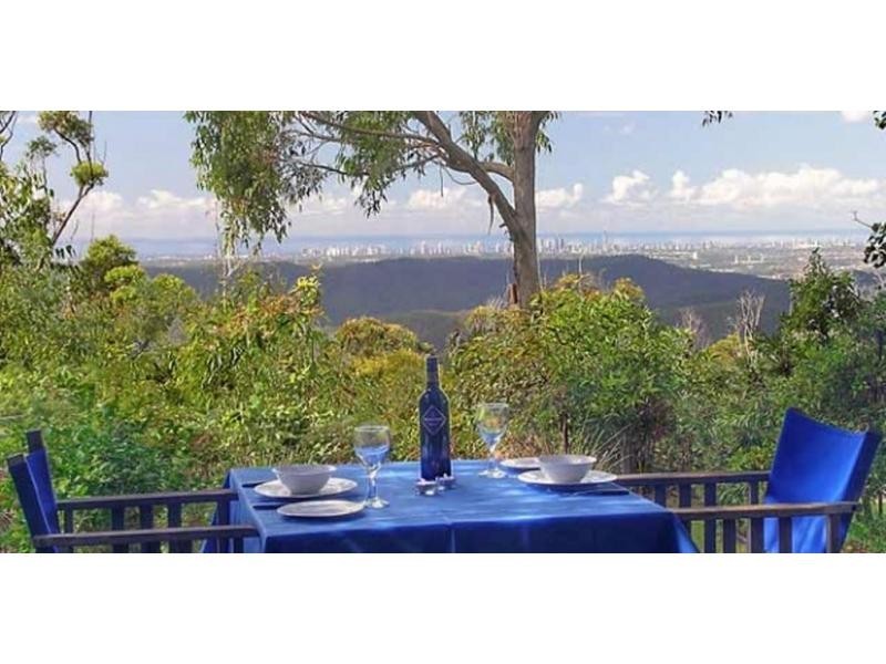 387 Henri Robert Drive, Clagiraba QLD 4211