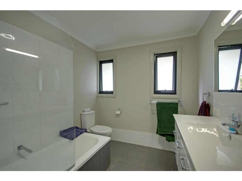 387 Henri Robert Drive, Clagiraba QLD 4211