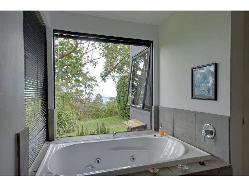 387 Henri Robert Drive, Clagiraba QLD 4211