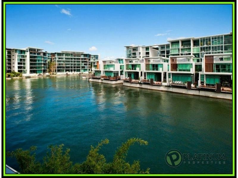 Paradise Point QLD 4216