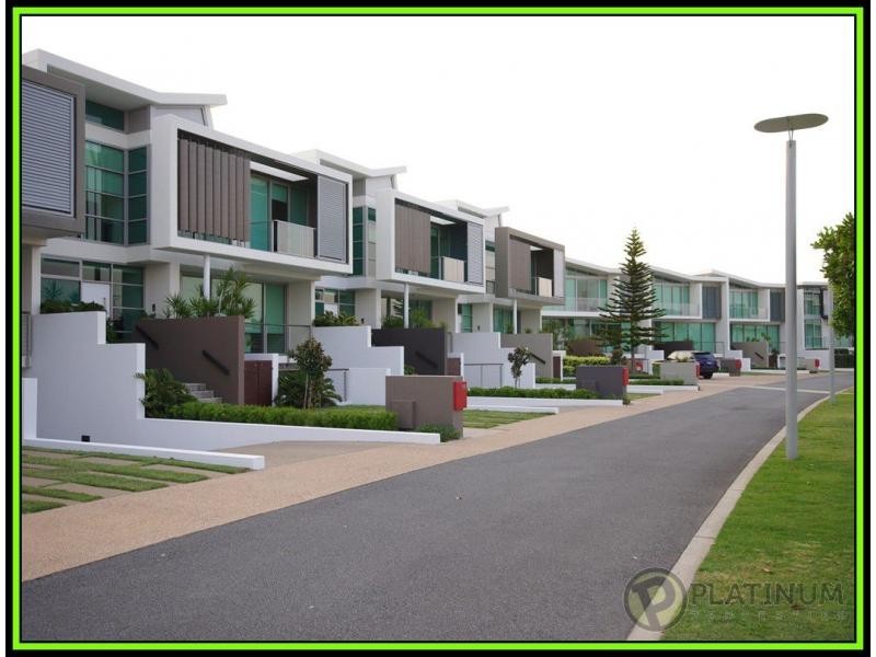 Paradise Point QLD 4216