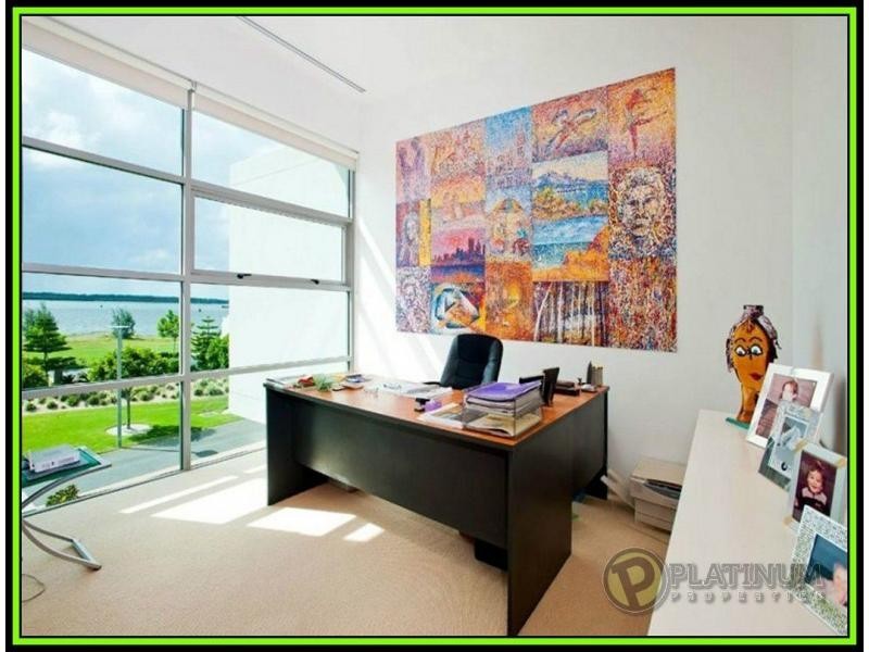 Paradise Point QLD 4216