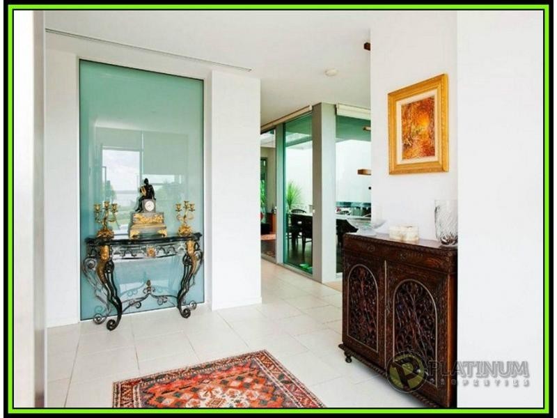 Paradise Point QLD 4216