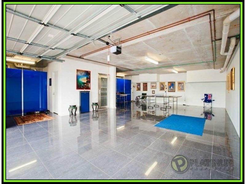 Paradise Point QLD 4216