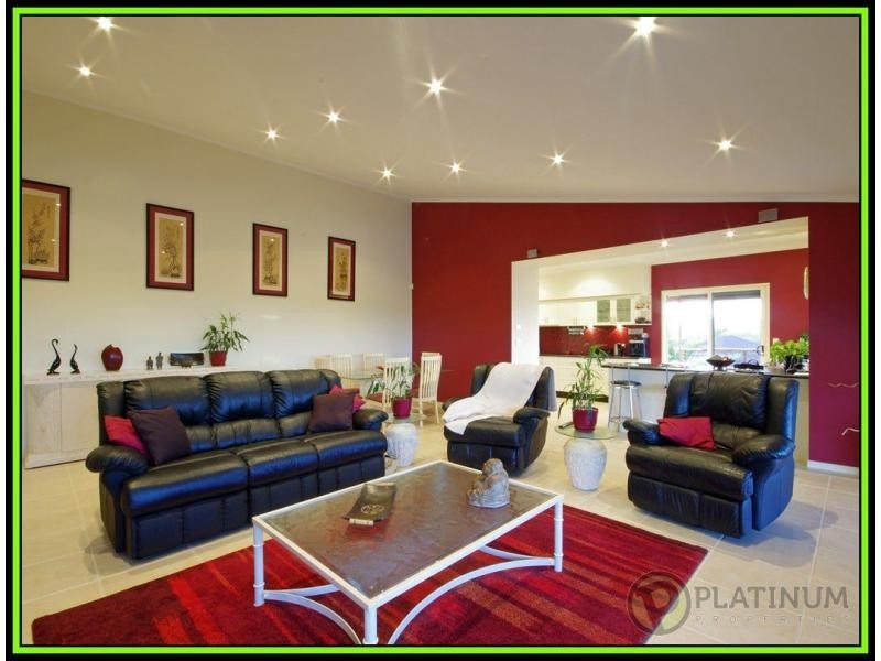 Pacific Pines QLD 4211