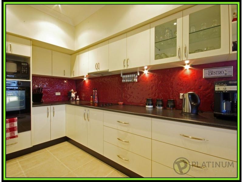 Pacific Pines QLD 4211