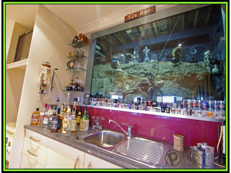 Pacific Pines QLD 4211