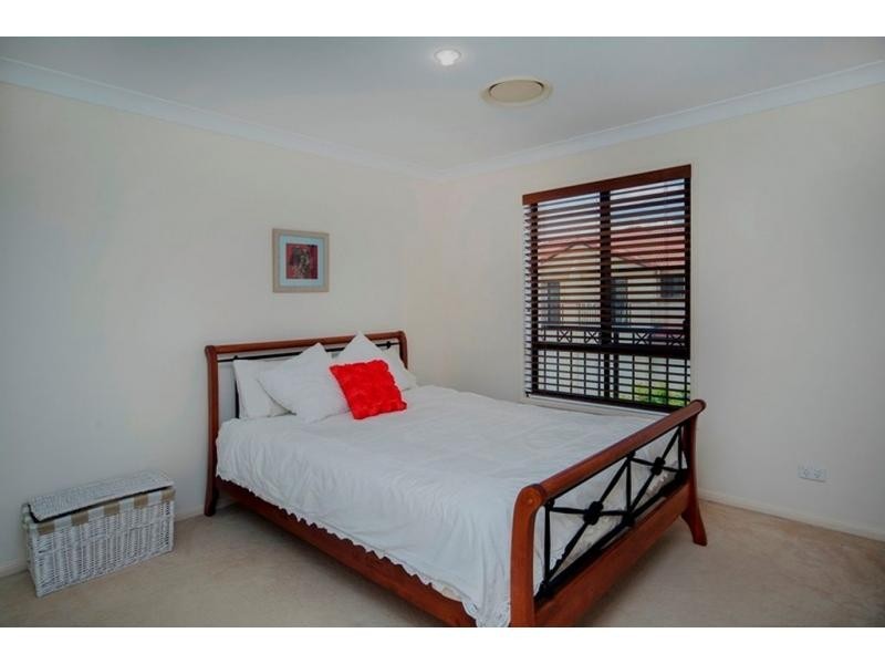 Hope Island QLD 4212