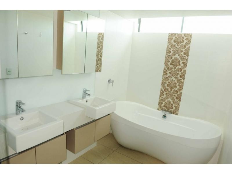 Runaway Bay QLD 4216