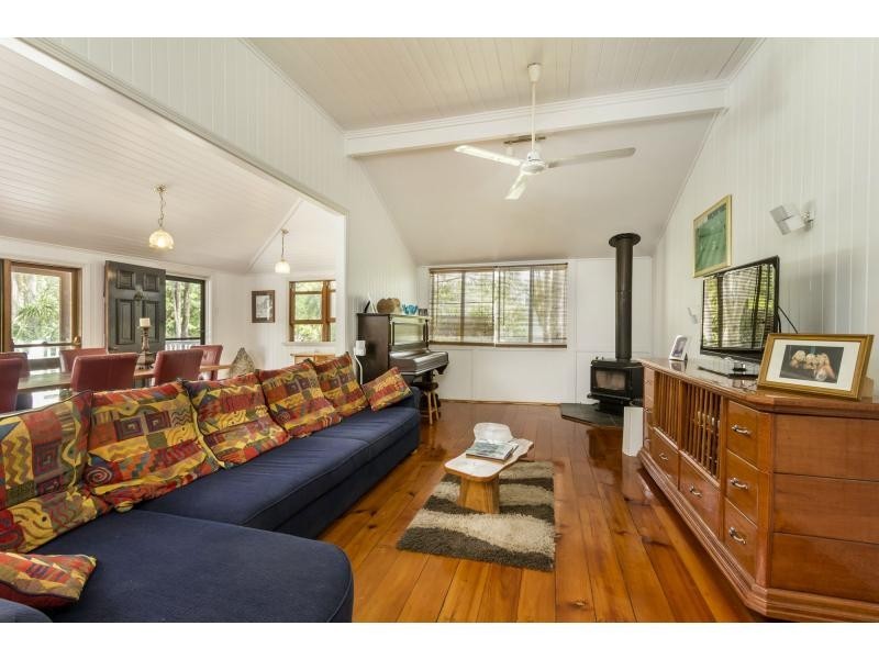 Bardon QLD 4065