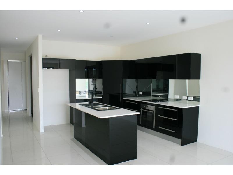 L33 Carmen Court, Oxenford QLD 4210