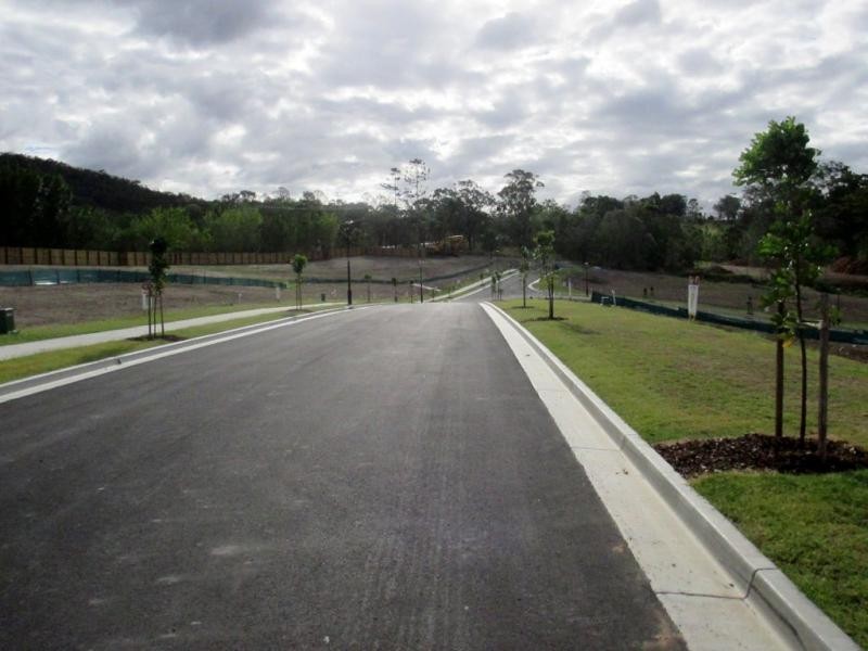 L33 Carmen Court, Oxenford QLD 4210