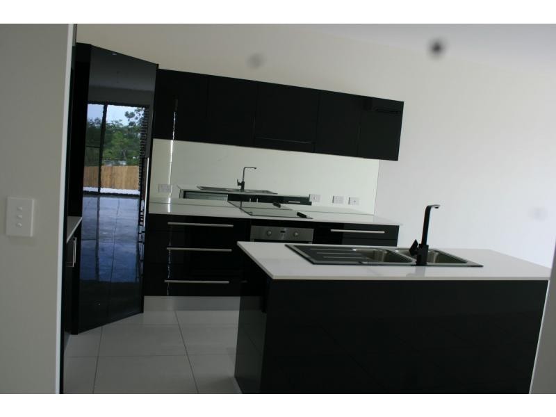 L33 Carmen Court, Oxenford QLD 4210