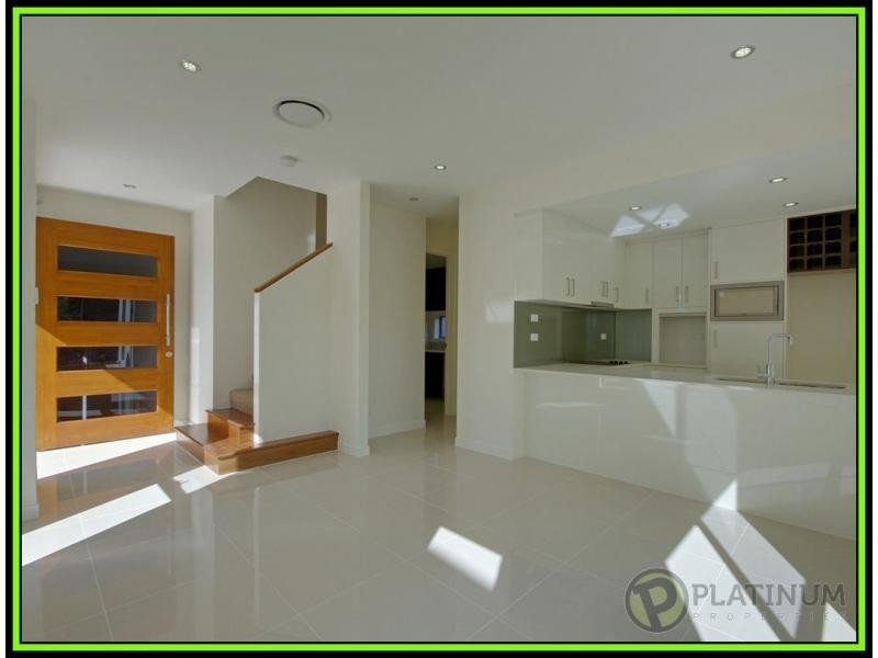 Southport QLD 4215