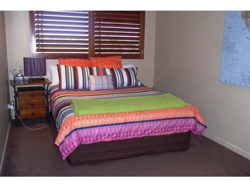 18/112 Stanhill Drive, Chevron Island QLD 4217