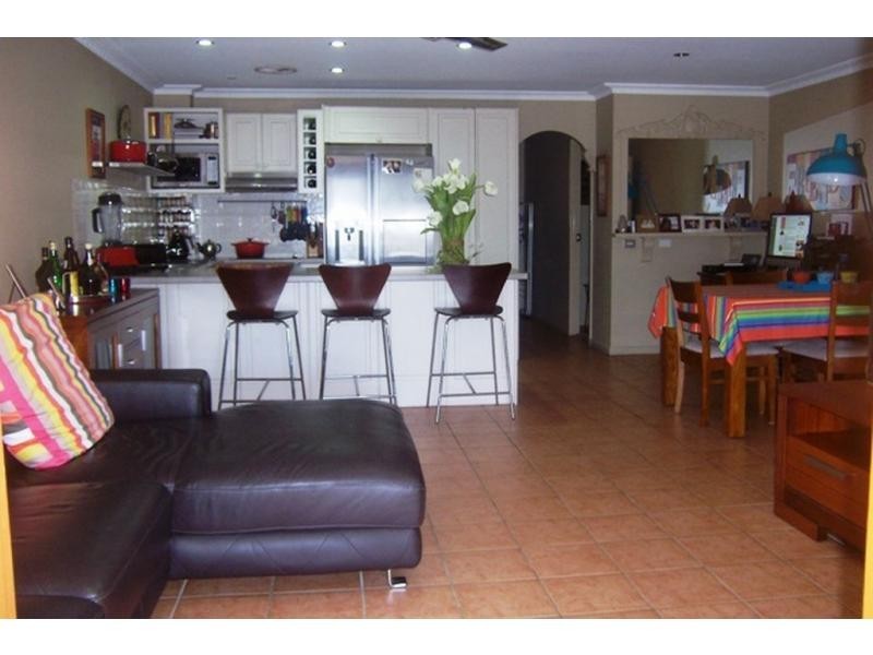 18/112 Stanhill Drive, Chevron Island QLD 4217