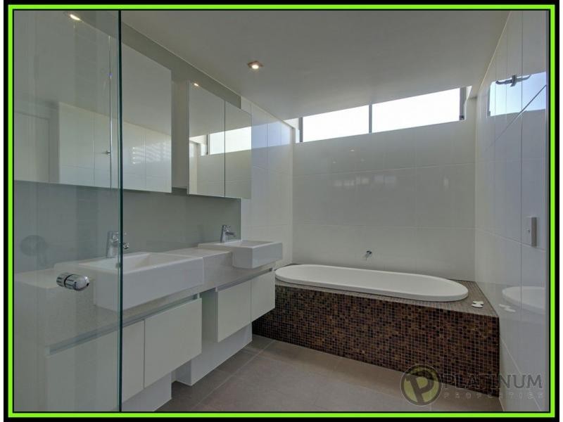 Runaway Bay QLD 4216