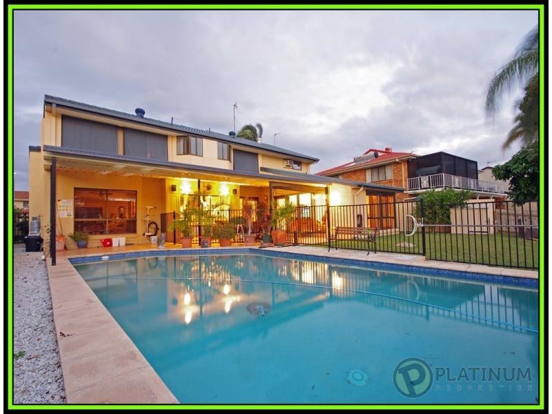 Paradise Point QLD 4216