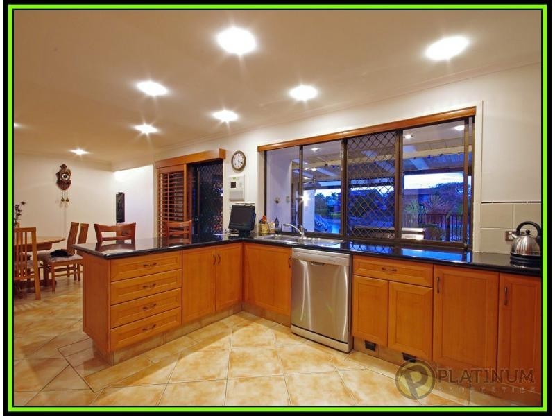 Paradise Point QLD 4216