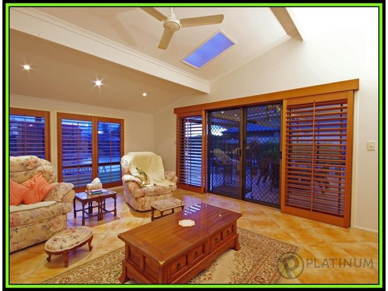 Paradise Point QLD 4216