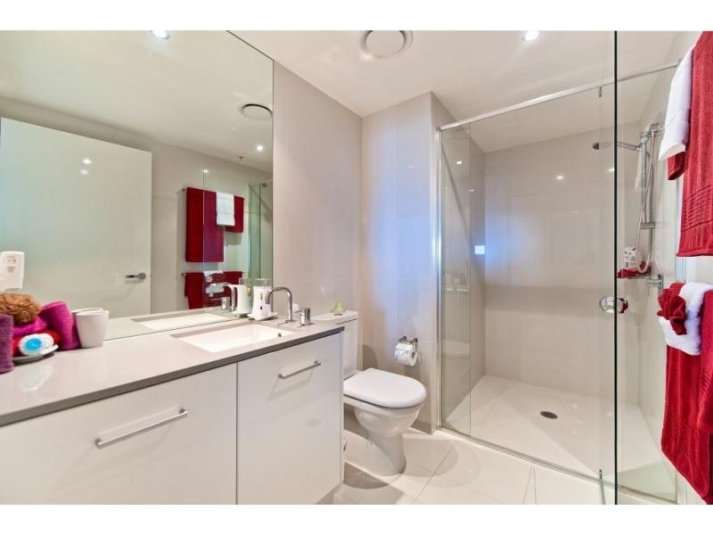 1095/9 Ferny Avenue, Surfers Paradise QLD 4217