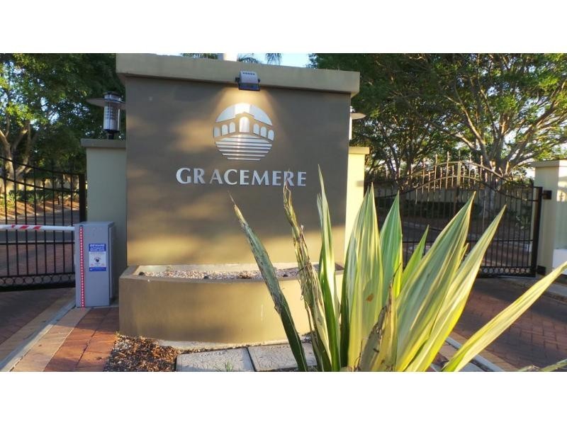 L15 Glengallon Way, Hope Island QLD 4212