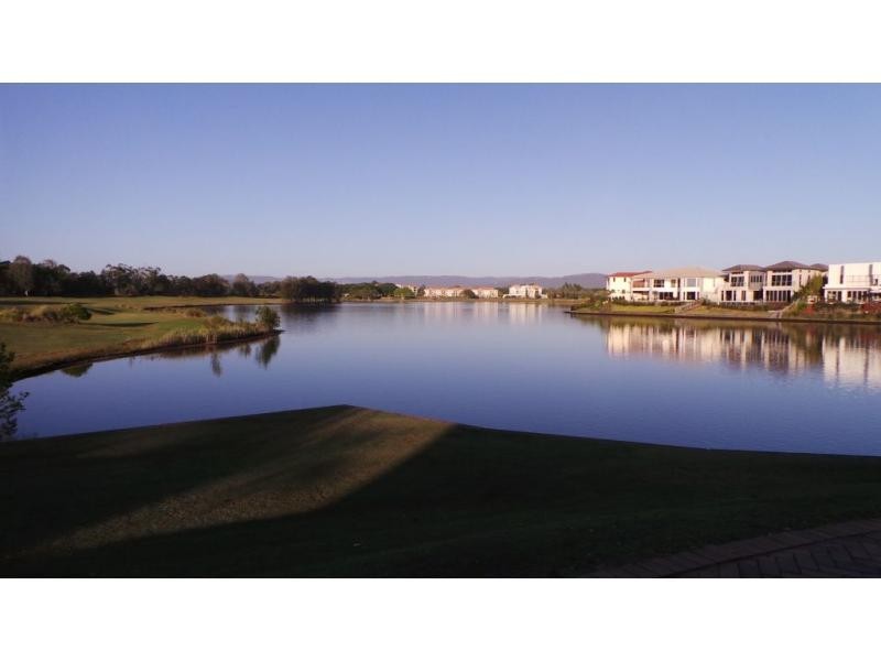 L15 Glengallon Way, Hope Island QLD 4212