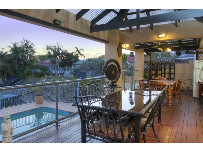 3 Wallaby Place, Sorrento QLD 4217