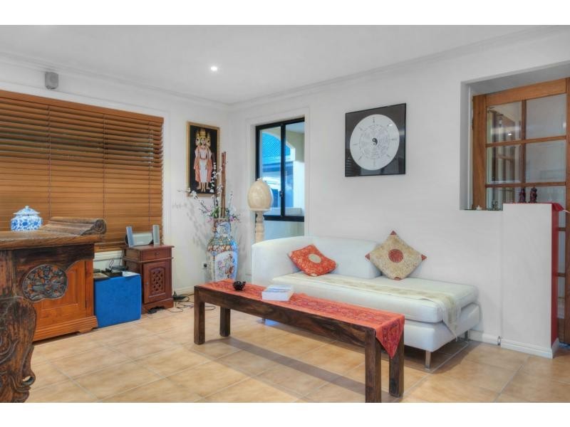 3 Wallaby Place, Sorrento QLD 4217