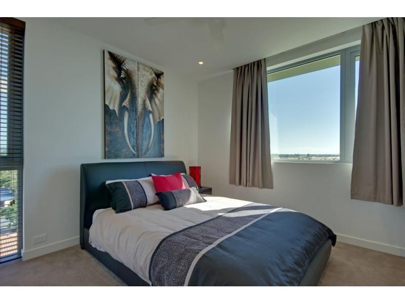 6/446 Marine Parade, Biggera Waters QLD 4216