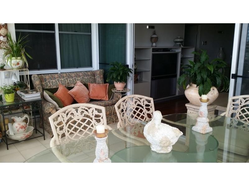 1/1 Medinah Ave  East, Glades Golf Course, Robina QLD 4226