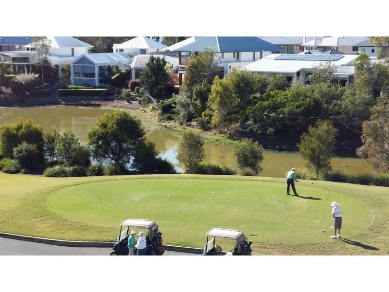 1/1 Medinah Ave  East, Glades Golf Course, Robina QLD 4226