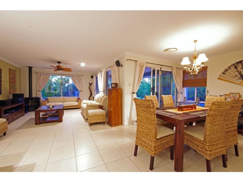 10 Costa Del Sol Avenue, Coombabah QLD 4216