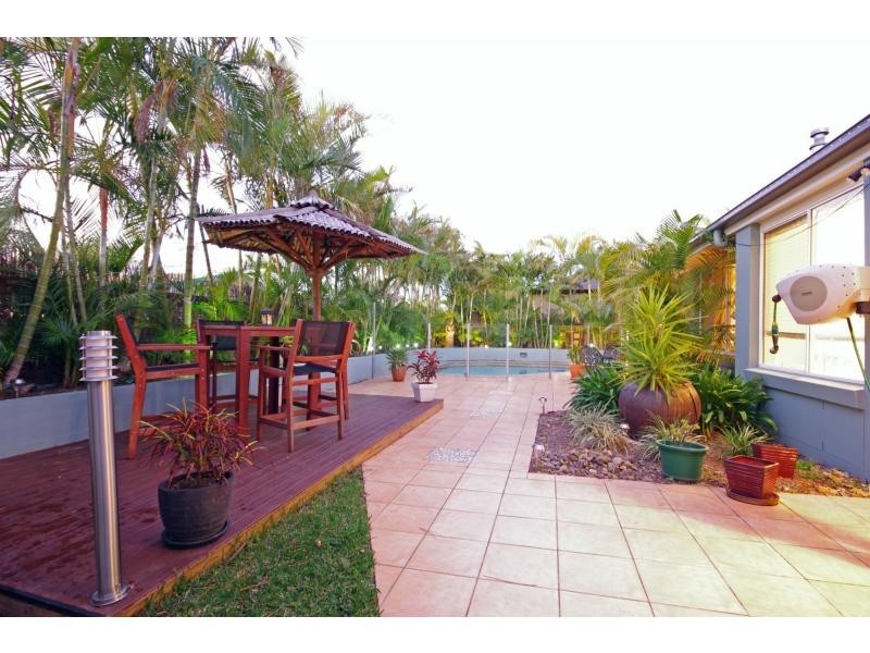 10 Costa Del Sol Avenue, Coombabah QLD 4216