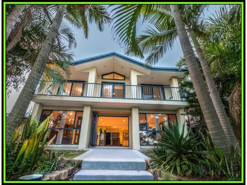 36 T E Peters Drive, Broadbeach Waters QLD 4218