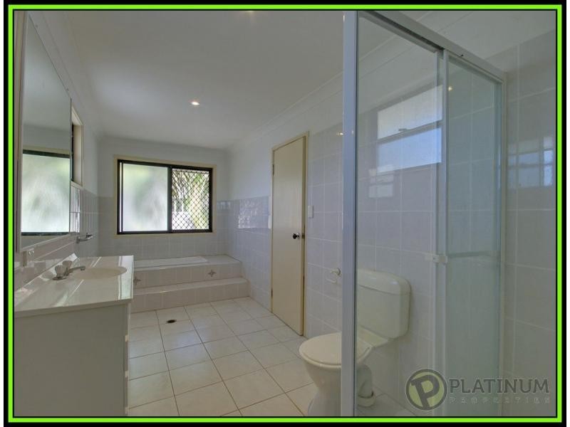 36 T E Peters Drive, Broadbeach Waters QLD 4218