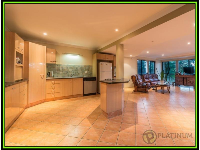 36 T E Peters Drive, Broadbeach Waters QLD 4218