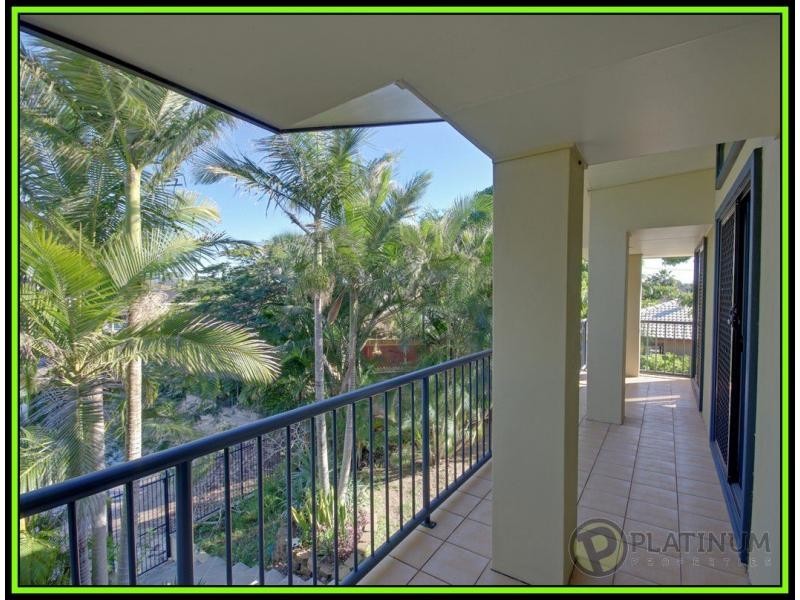 36 T E Peters Drive, Broadbeach Waters QLD 4218
