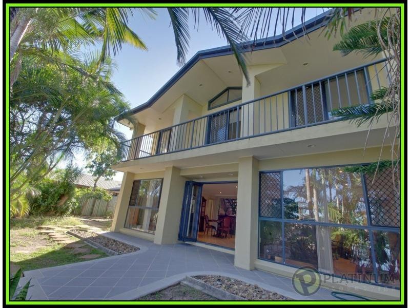 36 T E Peters Drive, Broadbeach Waters QLD 4218