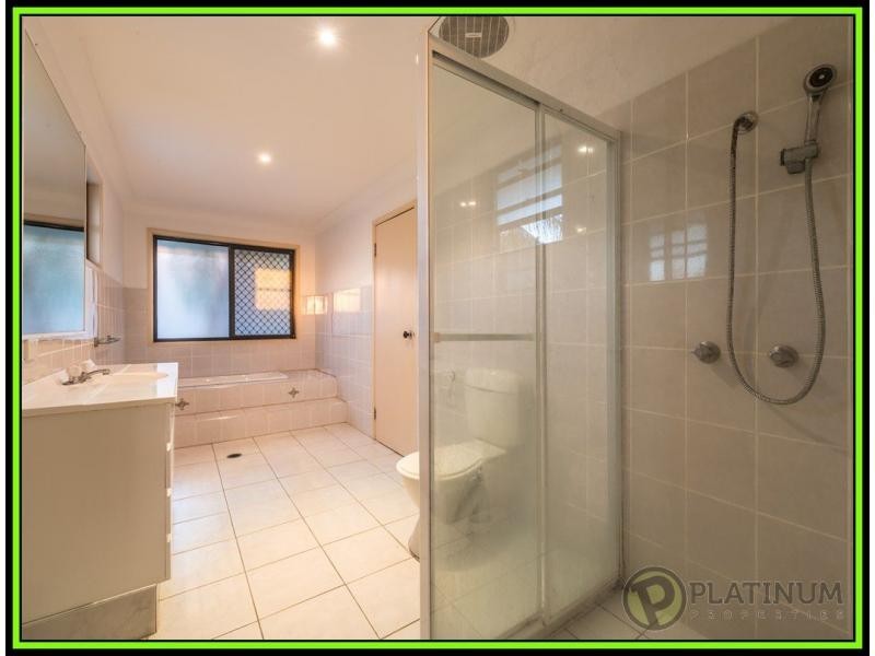 36 T E Peters Drive, Broadbeach Waters QLD 4218