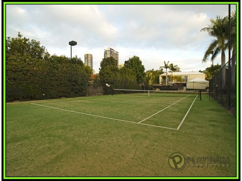 6/3 Lee Road, Runaway Bay QLD 4216