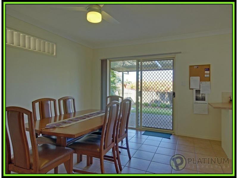 15 Rarotonga Rise, Pacific Pines QLD 4211