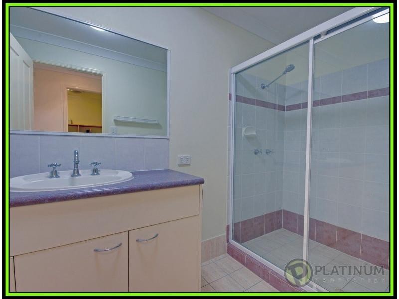 15 Rarotonga Rise, Pacific Pines QLD 4211