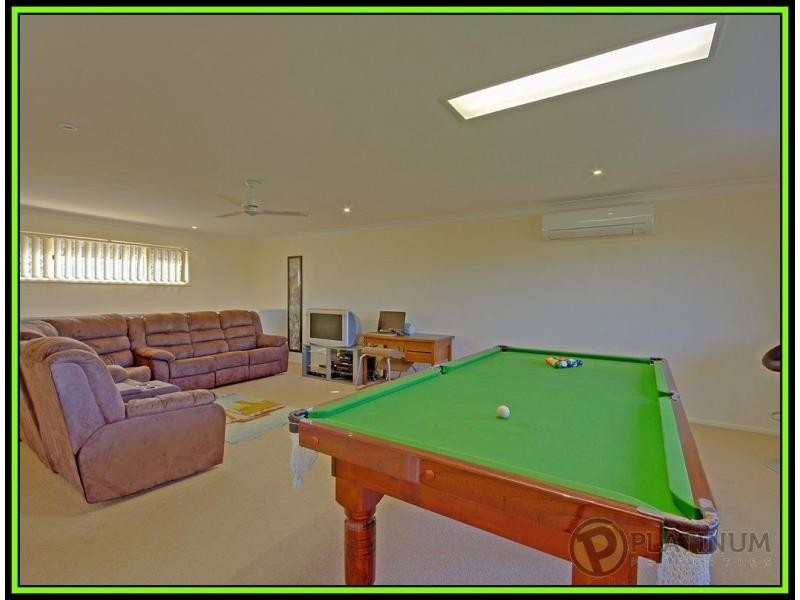 15 Rarotonga Rise, Pacific Pines QLD 4211